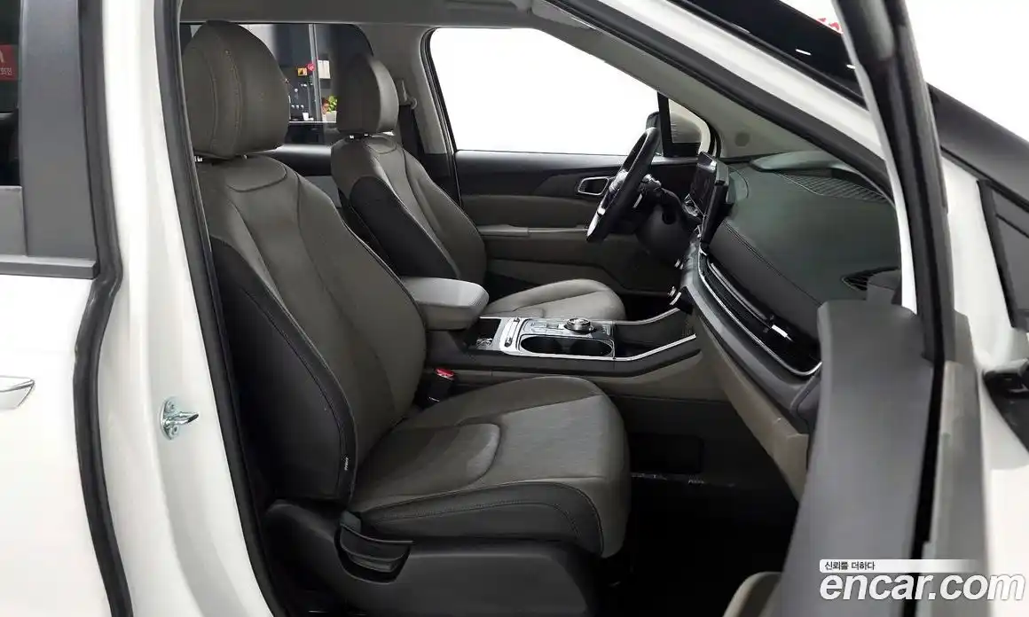 Kia Canival 2025 1.6 гидро в Москве № 1831306, фото 16