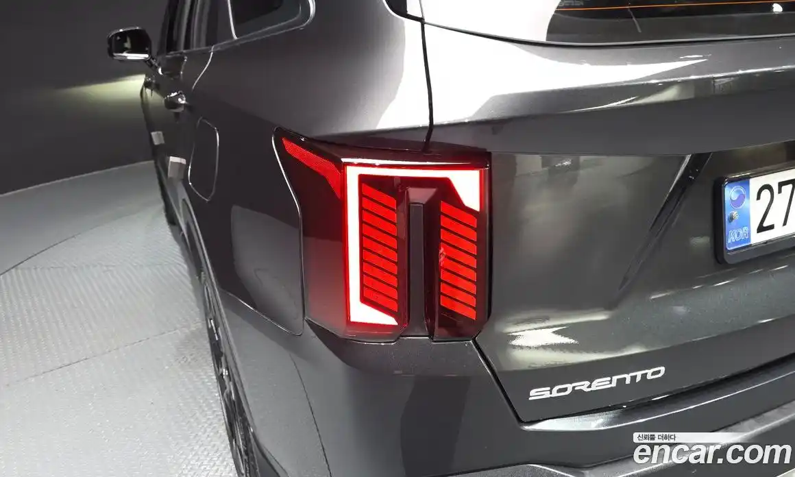 Kia Sorento 2023 2.5 гидро в Москве № 1831601, фото 9