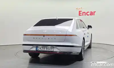 Hyundai Grandeur 2023 2.5 гидро в Москве № 1903339, миниатюра 4