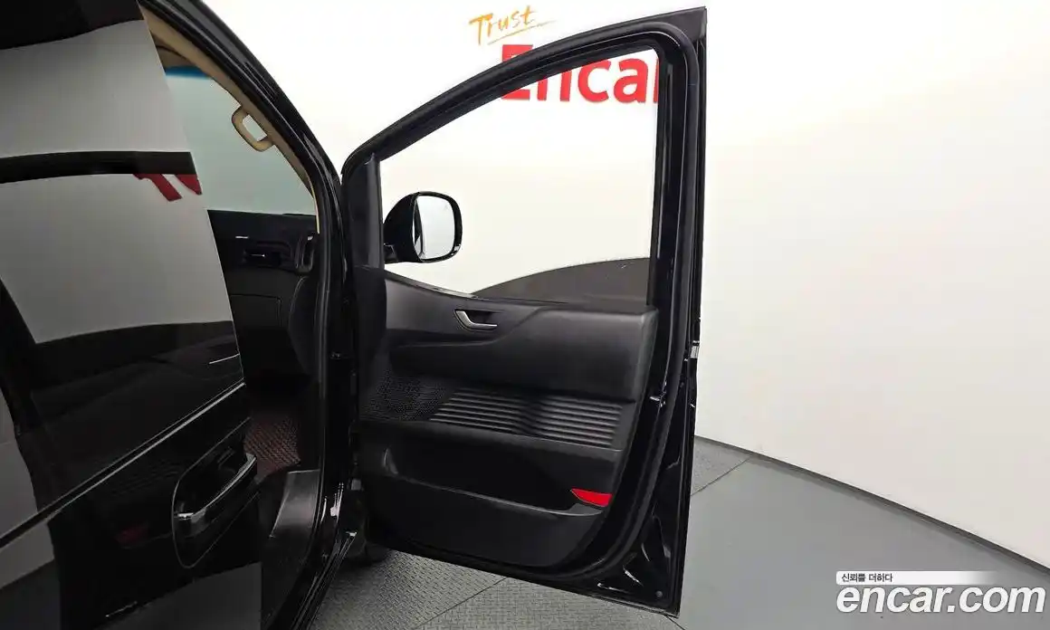 Hyundai Staria 2025 3.5 гидро в Москве № 1903393, фото 15