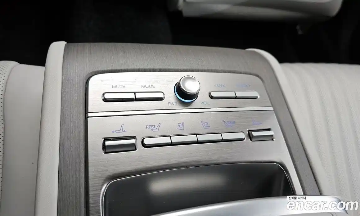 Hyundai Grandeur 2024 2.5 гидро в Москве № 1903644, фото 18