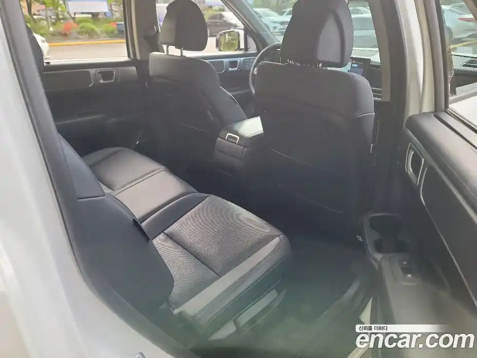 Hyundai Santa Fe 2024 1.6 гидро в Москве № 1903657, фото 16