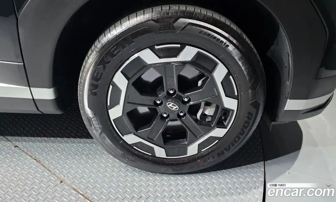 Hyundai Santa Fe 2023 2.5 гидро в Москве № 1903779, фото 7