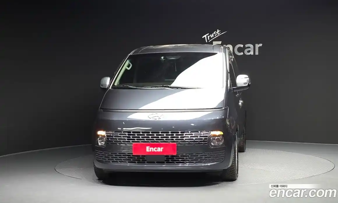 Hyundai Staria 2022 2.2 гидро в Москве № 1903817, фото 3