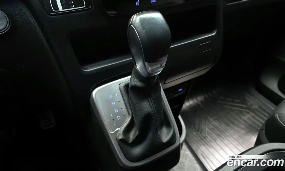 Hyundai Staria 2022 2.2 гидро в Москве № 1903817, фото 9