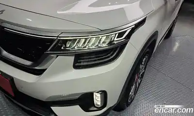 Kia Seltos 2021 1.6 гидро в Москве № 1904523, миниатюра 8