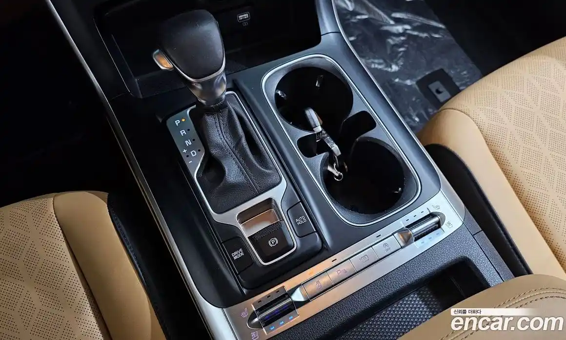 Kia Canival 2022 2.2 гидро в Москве № 1904689, фото 9