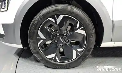 Kia Niro 2024 0.2 гидро в Москве № 1905191, миниатюра 5
