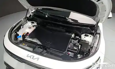 Kia Niro 2024 0.2 гидро в Москве № 1905191, миниатюра 6