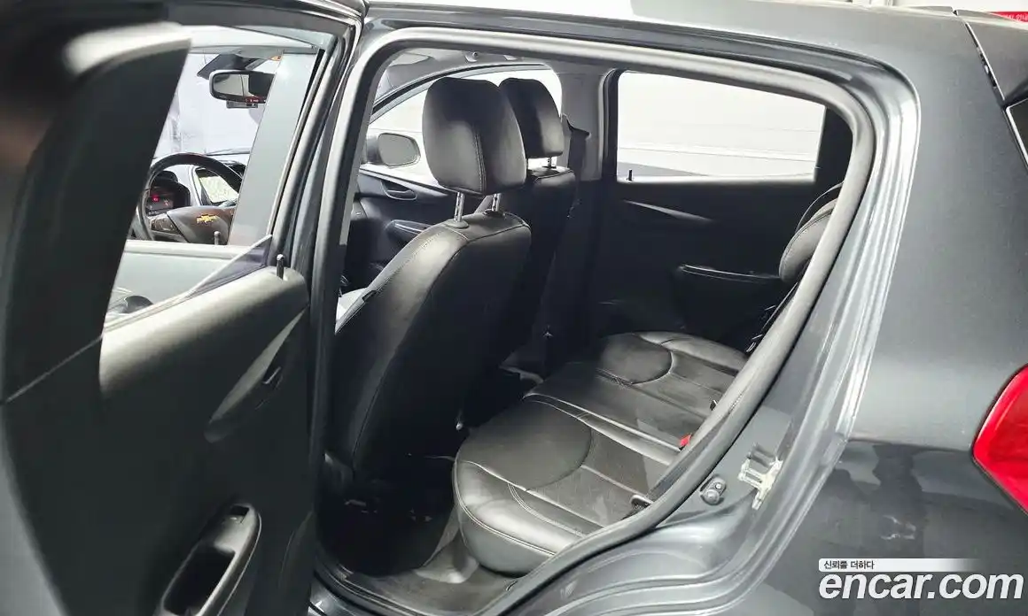 Chevrolet Spark 2017 1.0 гидро в Москве, фото 11