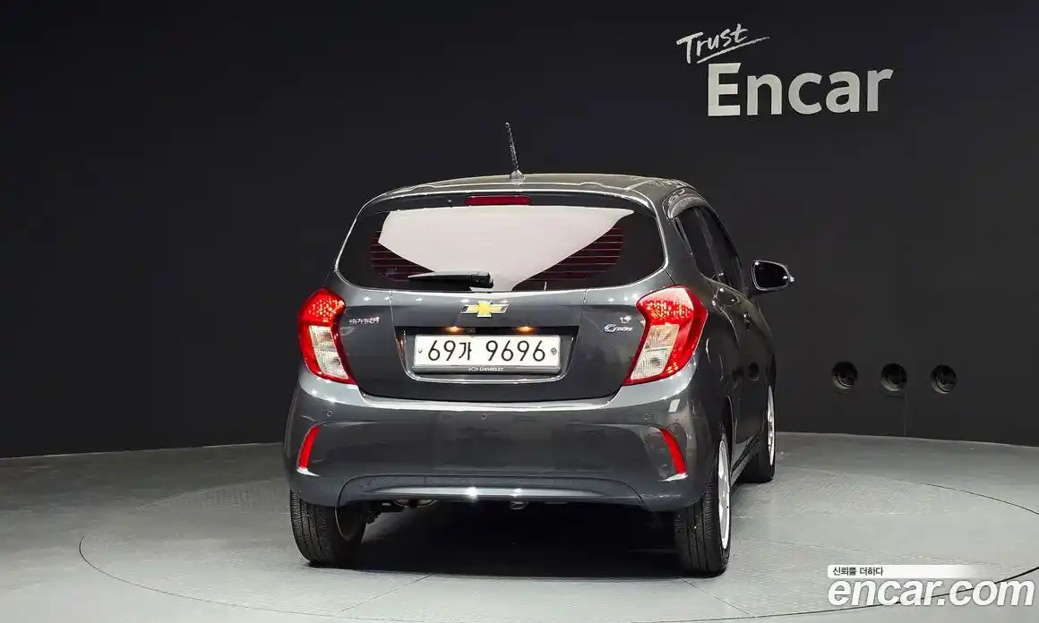 Chevrolet Spark 2017 1.0 гидро в Москве, фото 4