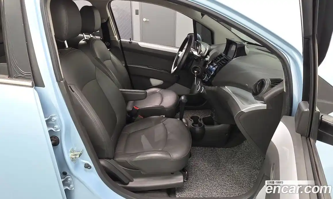 Chevrolet Spark 2014 1.0 гидро в Москве № 1907288, фото 18