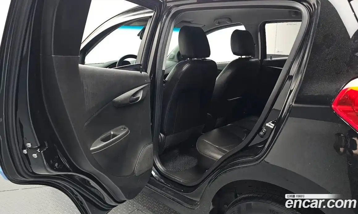 Chevrolet Spark 2017 1.0 гидро в Москве, фото 12