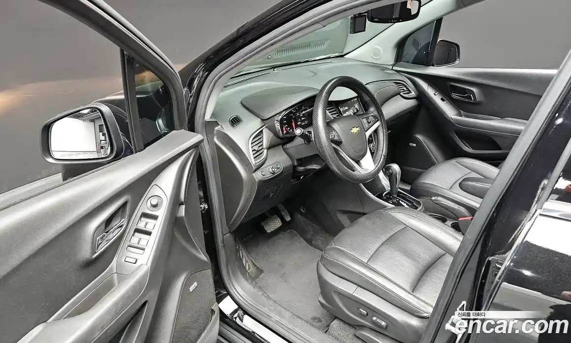 Chevrolet Trax 2017 1.6 гидро в Москве № 1907388, фото 18