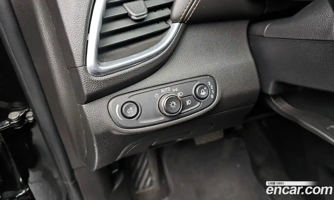 Chevrolet Trax 2017 1.6 гидро в Москве № 1907388, фото 23