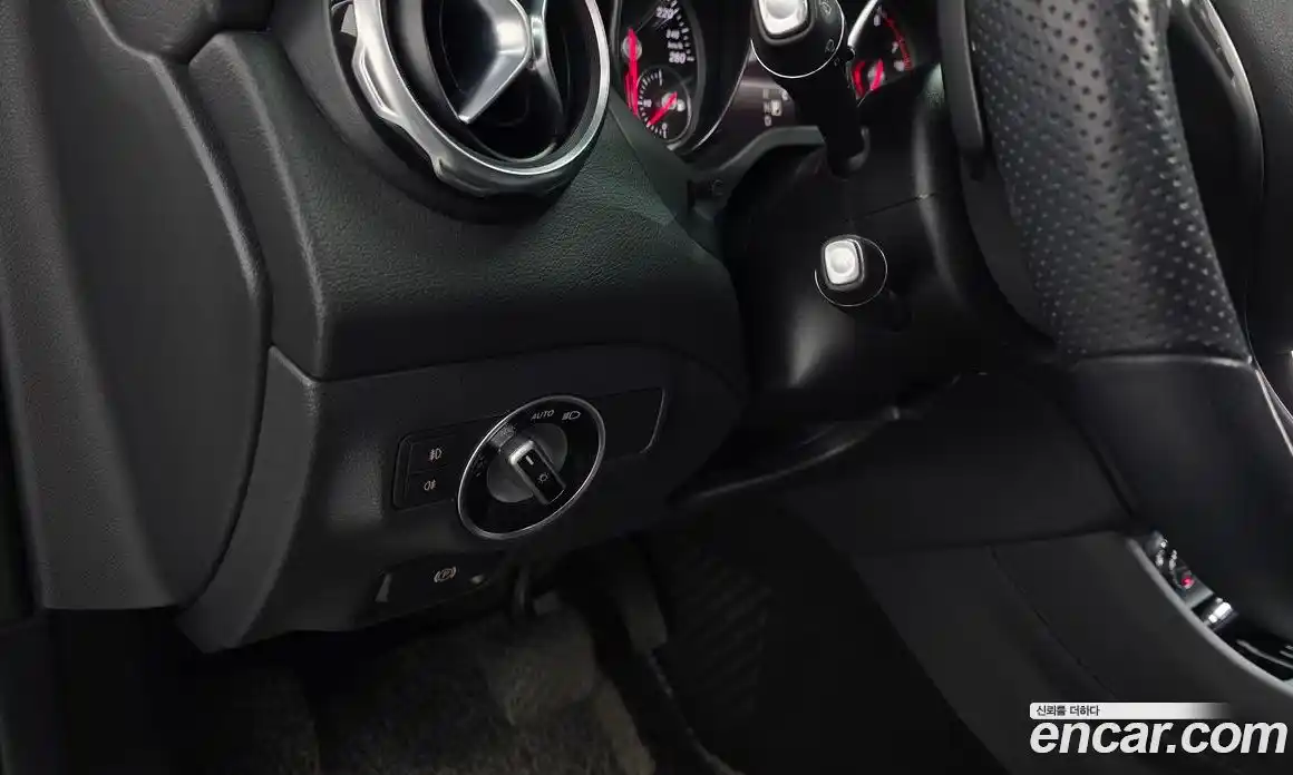 Mercedes-Benz GLA-Class 2019 2.0 гидро в Москве № 1908765, фото 14