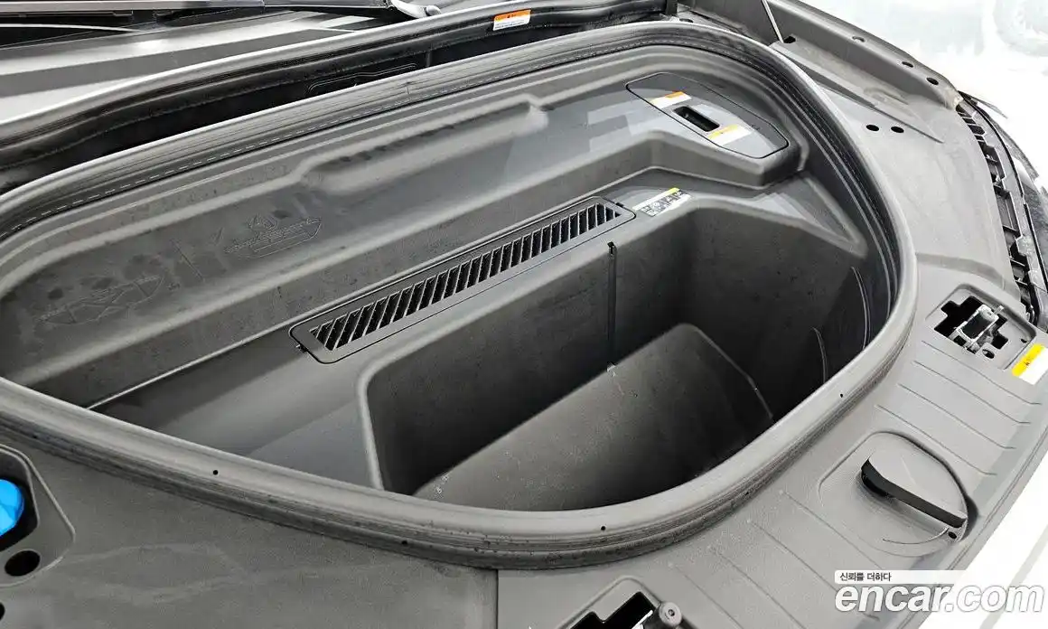 Audi Q6 e-tron 2025 0.2 гидро в Москве № 1910461, фото 6