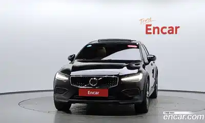 Volvo V60 2021 2.0 гидро в Москве № 1912853, миниатюра 2