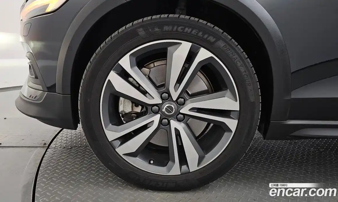 Volvo V60 2021 2.0 гидро в Москве № 1912853, фото 4