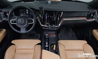 Volvo V60 2021 2.0 гидро в Москве № 1912853, миниатюра 9