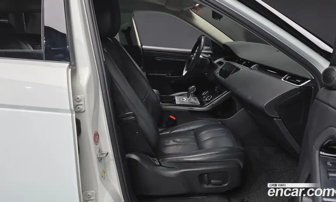 Land Rover Range-Rover Evoque 2020 2.0 гидро в Москве № 1914963, фото 16