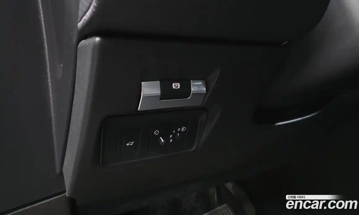 Land Rover Range-Rover Evoque 2020 2.0 гидро в Москве № 1914963, фото 24