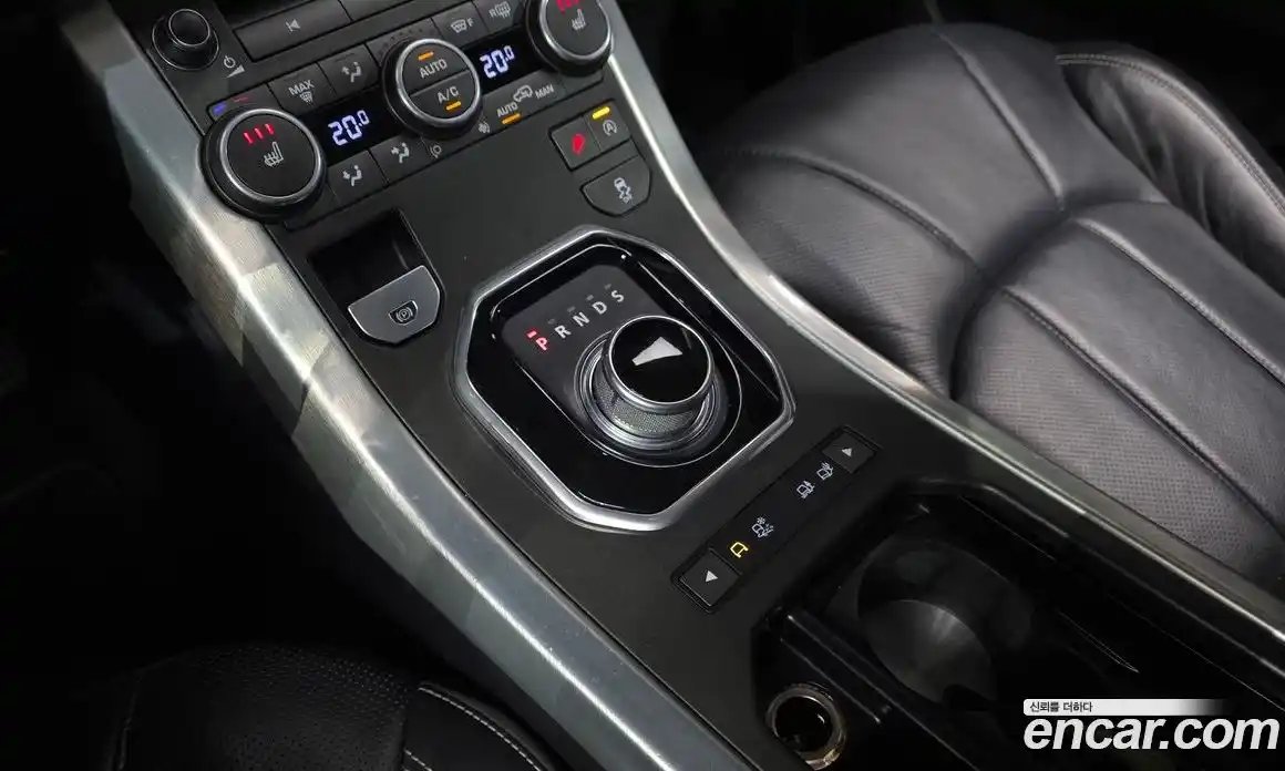 Land Rover Range-Rover Evoque 2016 2.0 гидро в Москве № 1915109, фото 11