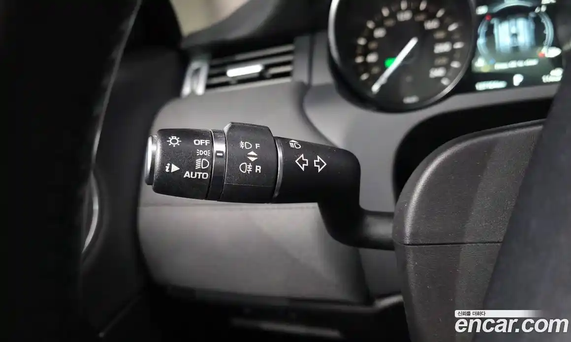 Land Rover Range-Rover Evoque 2016 2.0 гидро в Москве № 1915109, фото 27