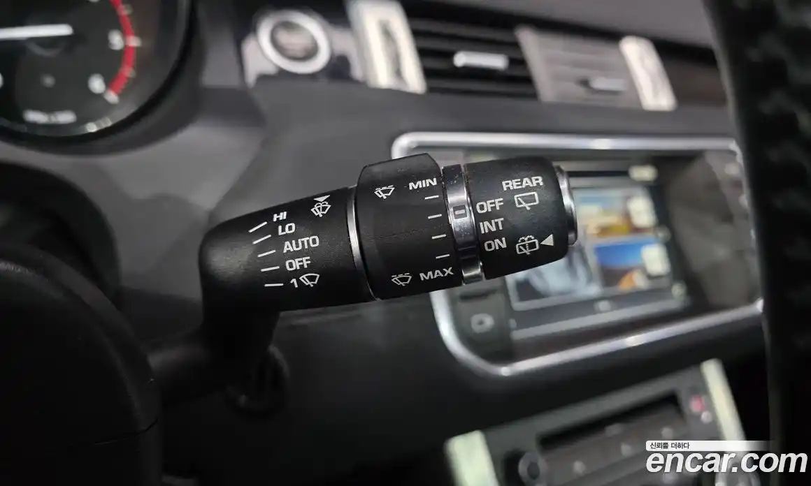 Land Rover Range-Rover Evoque 2016 2.0 гидро в Москве № 1915109, фото 28