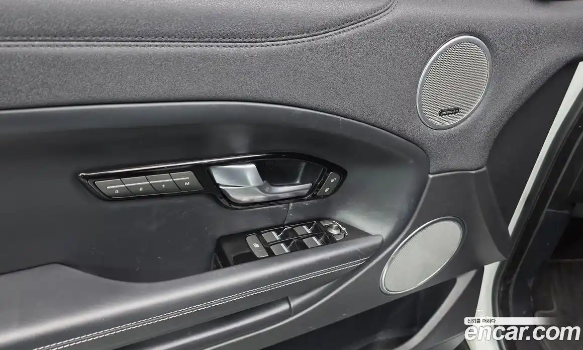 Land Rover Range-Rover Evoque 2016 2.0 гидро в Москве № 1915109, фото 29