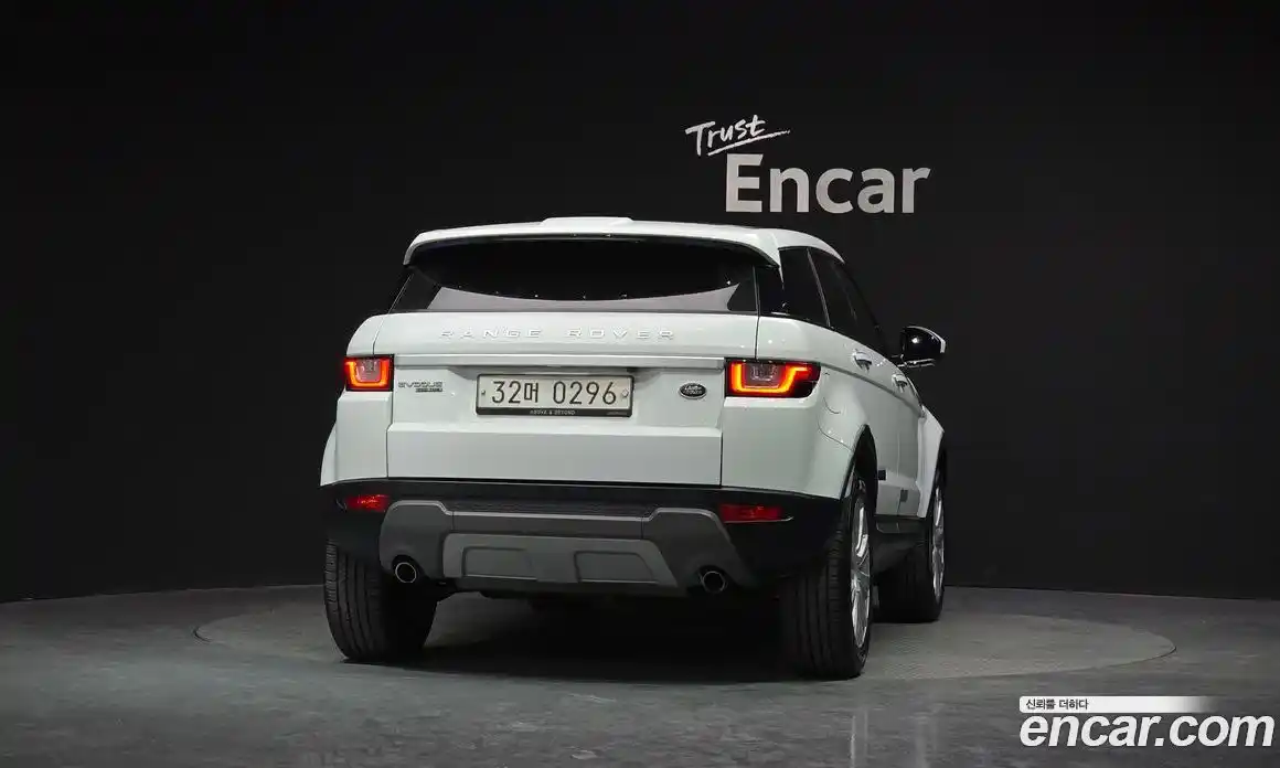 Land Rover Range-Rover Evoque 2016 2.0 гидро в Москве № 1915109, фото 3