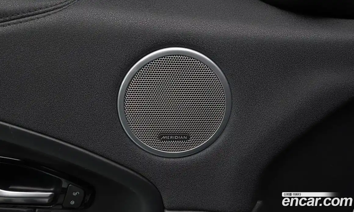 Land Rover Range-Rover Evoque 2016 2.0 гидро в Москве № 1915109, фото 32