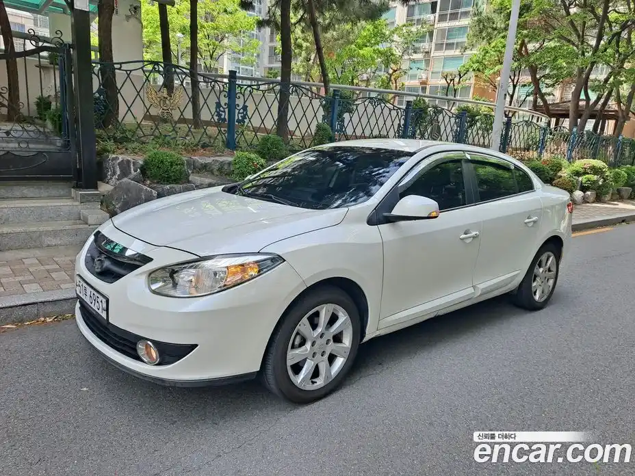 Renault SM3 2010 1.6 гидро в Москве № 1915301, фото 3