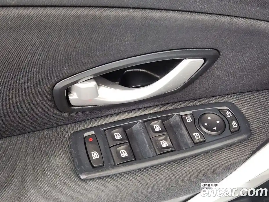 Renault SM3 2009 1.6 гидро в Москве № 1915436, фото 14