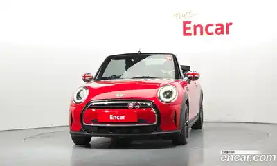 Mini Cooper Convertible 2024 1.5 гидро в Москве № 1915641, миниатюра 3