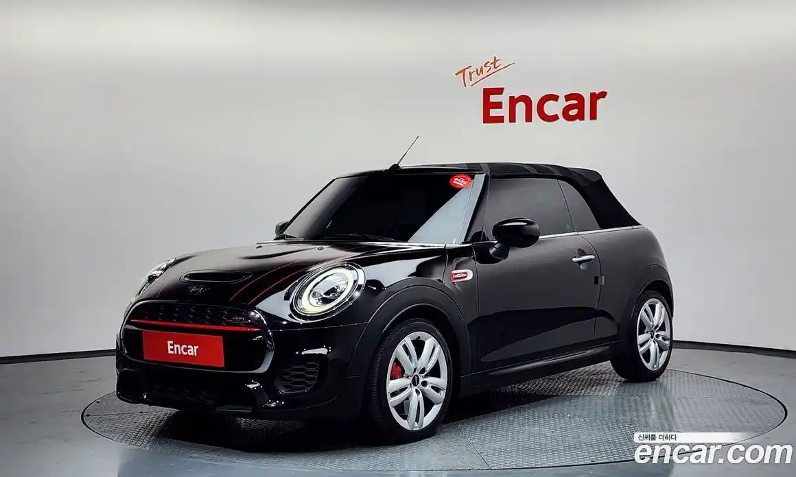 Mini Cooper Convertible 2020 2.0 гидро в Москве № 1915949, фото 31