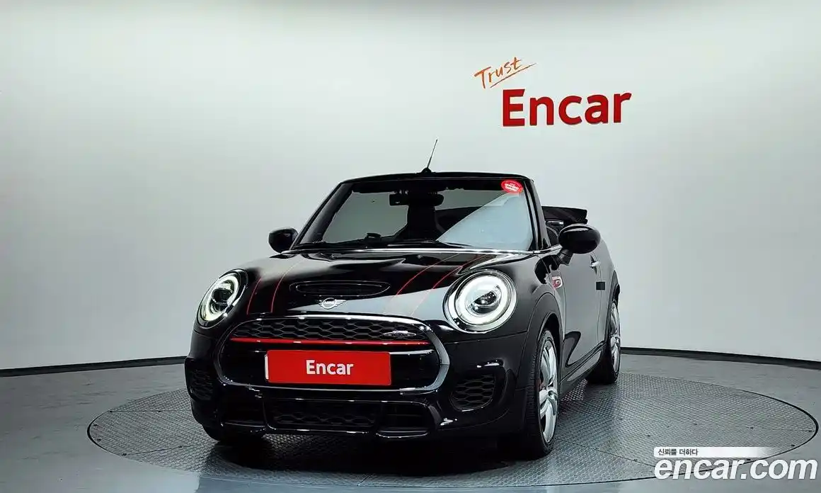 Mini Cooper Convertible 2020 2.0 гидро в Москве № 1915949, фото 35