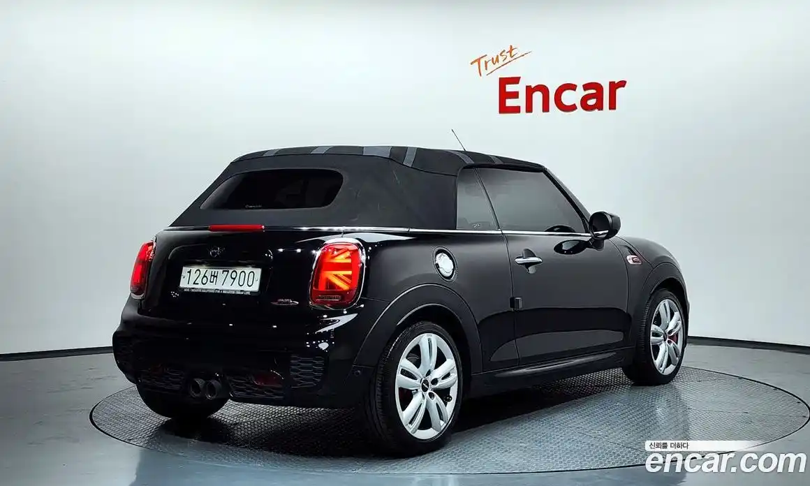 Mini Cooper Convertible 2020 2.0 гидро в Москве № 1915949, фото 36