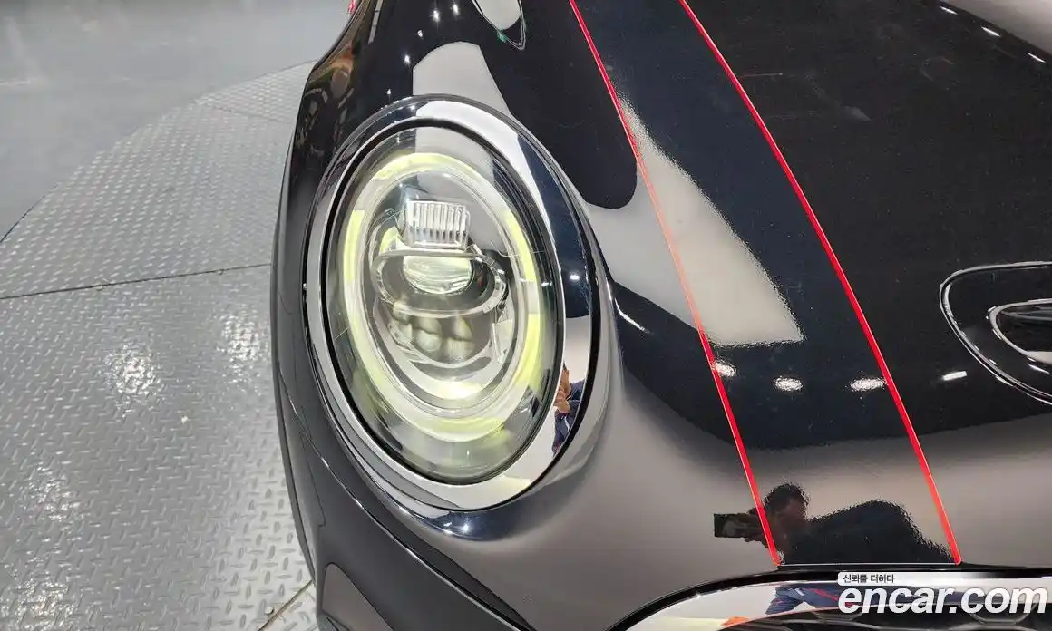 Mini Cooper Convertible 2020 2.0 гидро в Москве № 1915949, фото 8