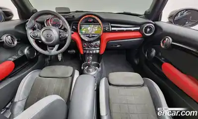 Mini Cooper Convertible 2020 2.0 гидро в Москве № 1915949, миниатюра 10