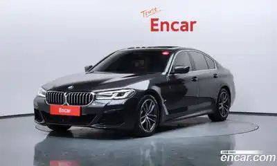 BMW 5-Series, 2022