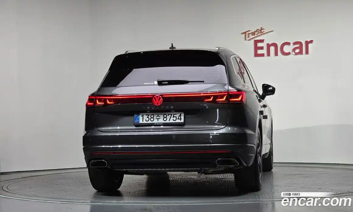 Volkswagen Touareg 2025 3.0 гидро в Москве № 1917276, фото 4