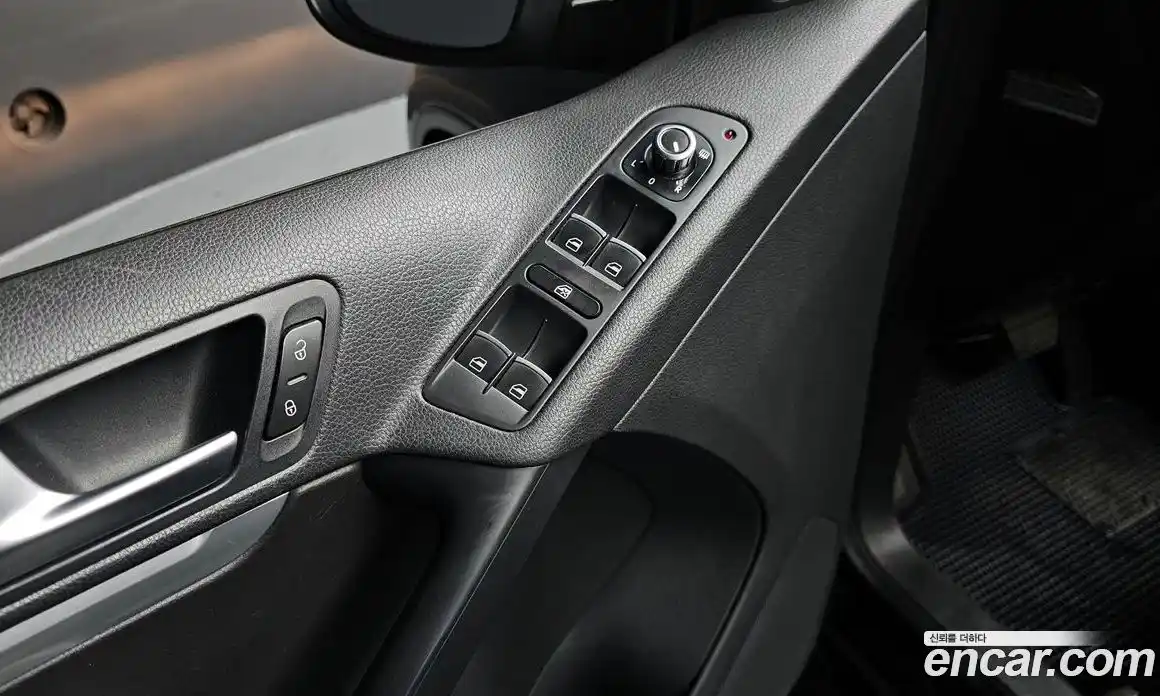 Volkswagen Tiguan 2014 2.0 гидро в Москве № 1918298, фото 13