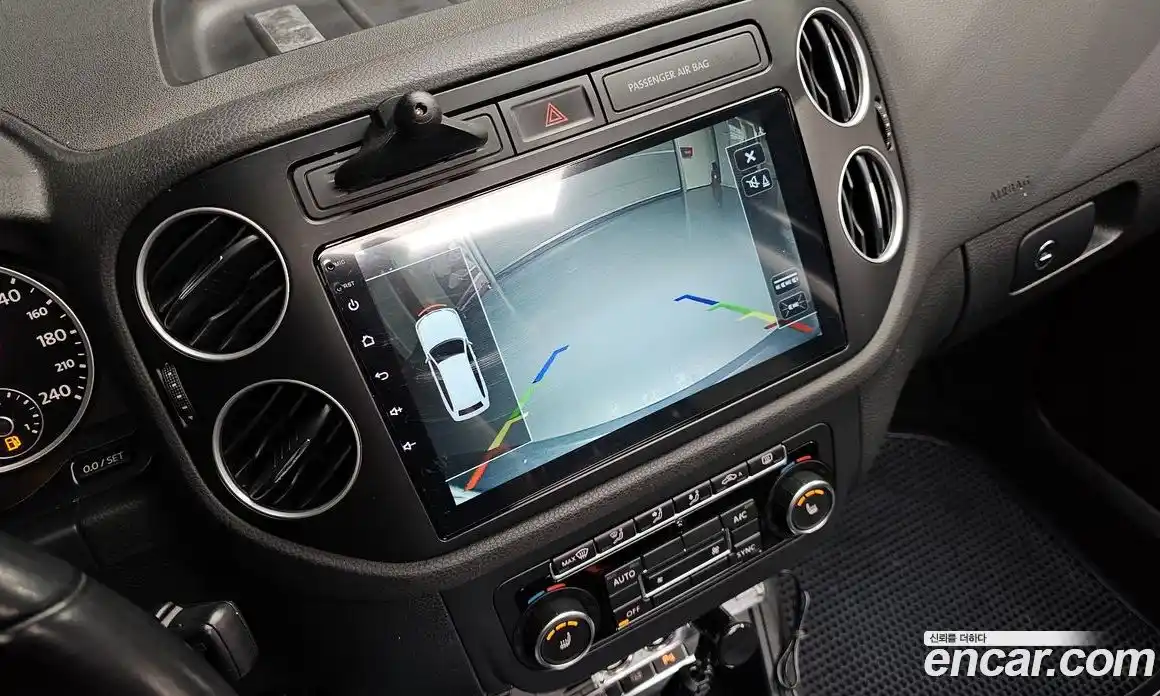 Volkswagen Tiguan 2014 2.0 гидро в Москве № 1918298, фото 16