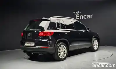 Volkswagen Tiguan 2014 2.0 гидро в Москве № 1918298, миниатюра 2