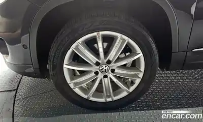 Volkswagen Tiguan 2014 2.0 гидро в Москве № 1918298, миниатюра 5
