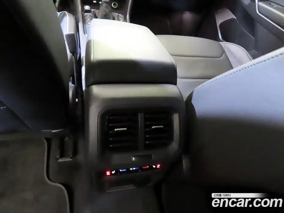 Volkswagen Tiguan 2023 2.0 гидро в Москве № 1918523, фото 15
