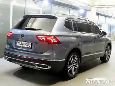 Volkswagen Tiguan 2023 2.0 гидро в Москве № 1918523, миниатюра 4