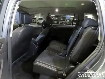 Volkswagen Tiguan 2023 2.0 гидро в Москве № 1918523, миниатюра 7