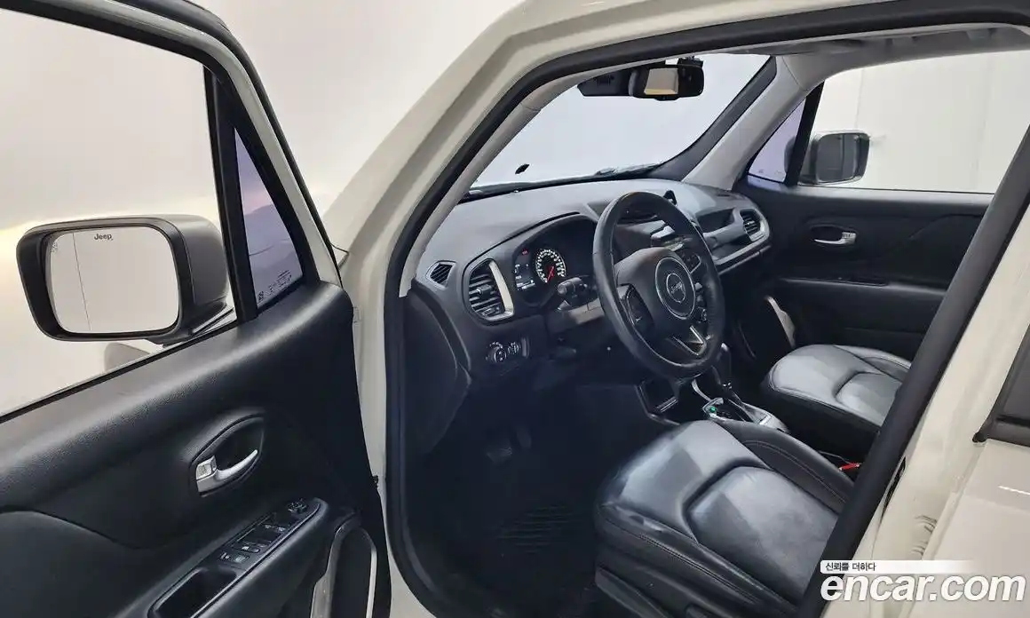 Jeep Renegade 2019 2.4 гидро в Москве № 1919113, фото 13